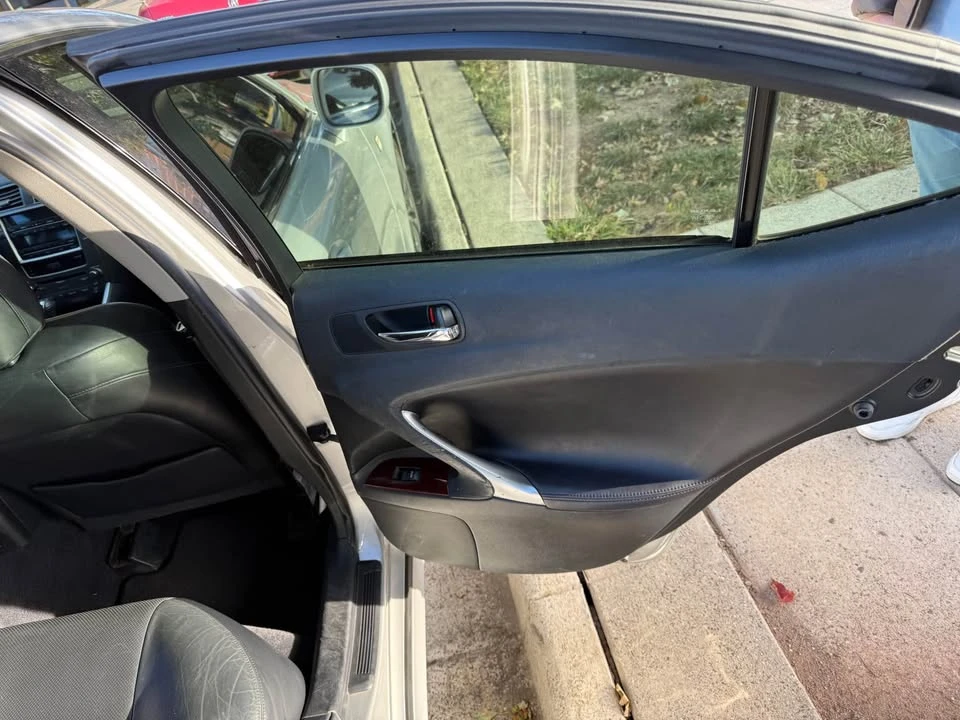 2006 Lexus IS 2nd Gen - Image 7 of 18