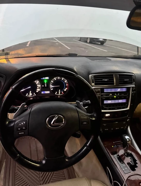 2006 Lexus IS 2nd Gen - Image 6 of 6