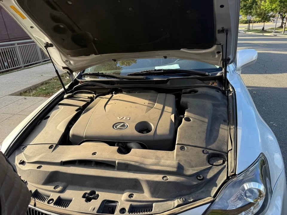 2006 Lexus IS 2nd Gen - Image 15 of 18