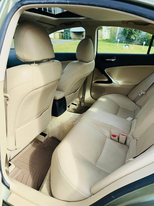 2006 Lexus IS 2nd Gen - Image 9 of 13
