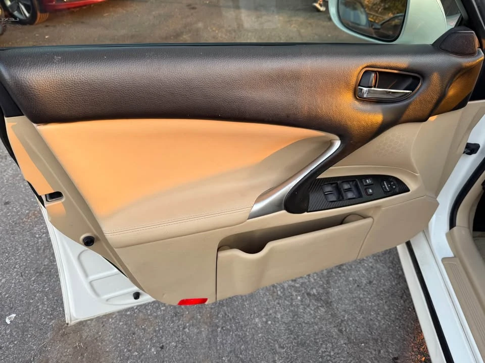2006 Lexus IS 2nd Gen - Image 6 of 12