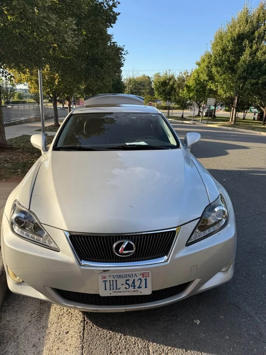 2006 Lexus IS 2nd Gen - Image 3 of 18