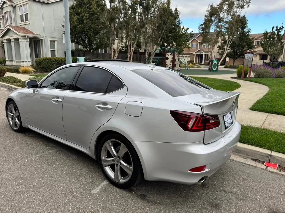 2006 Lexus IS 2nd Gen - Image 6 of 12