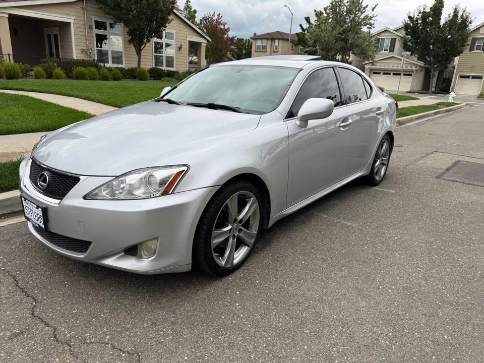 2006 Lexus IS 2nd Gen - Image 4 of 12