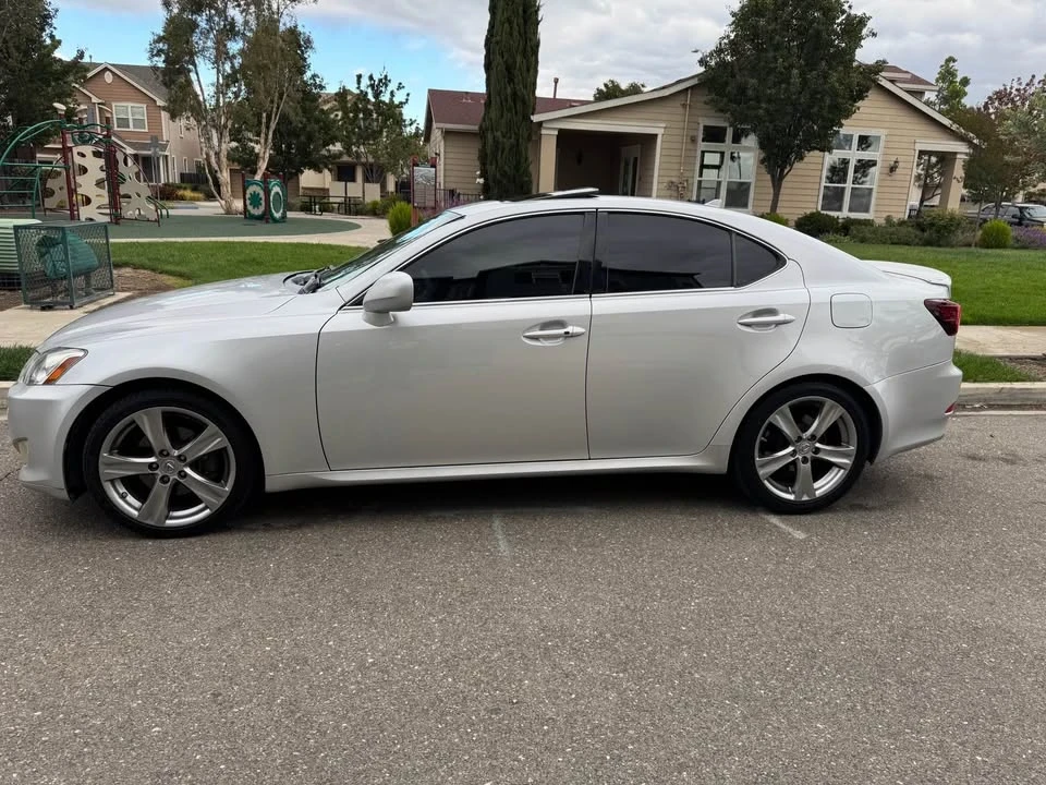 2006 Lexus IS 2nd Gen - Image 5 of 12