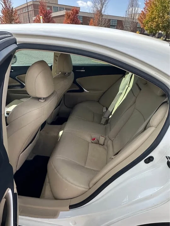 2006 Lexus IS 2nd Gen - Image 14 of 18