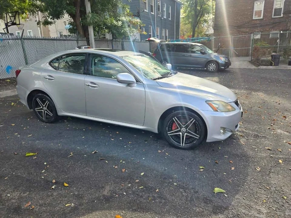 2006 Lexus IS 2nd Gen - Image 6 of 13
