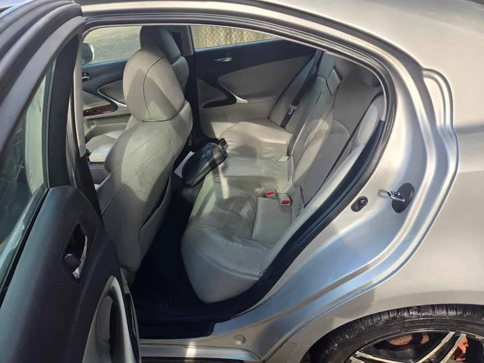 2006 Lexus IS 2nd Gen - Image 10 of 13