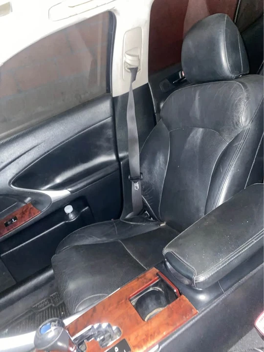 2006 Lexus IS 2nd Gen - Image 5 of 7