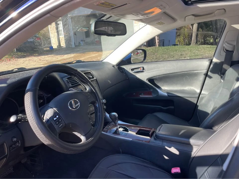 2006 Lexus IS 2nd Gen - Image 3 of 4