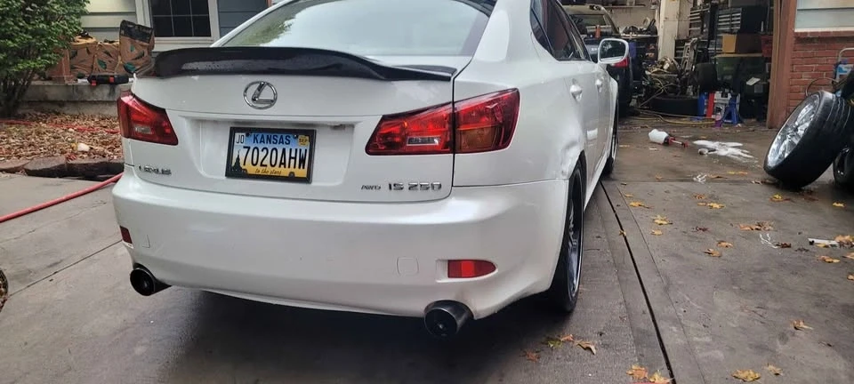 2006 Lexus IS 2nd Gen - Image 2 of 9