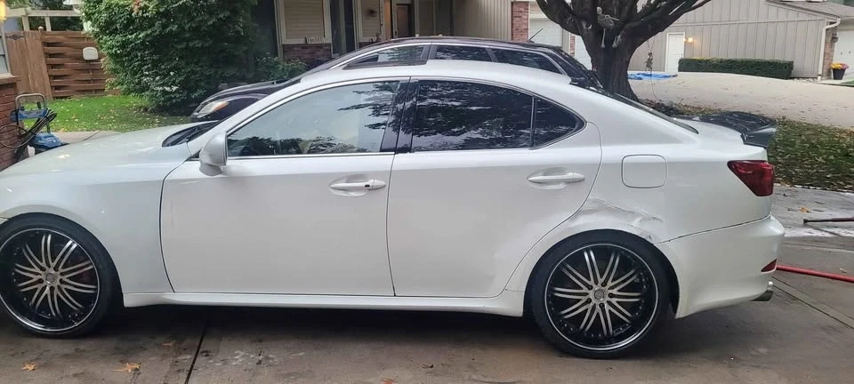 2006 Lexus IS 2nd Gen - Image 5 of 9