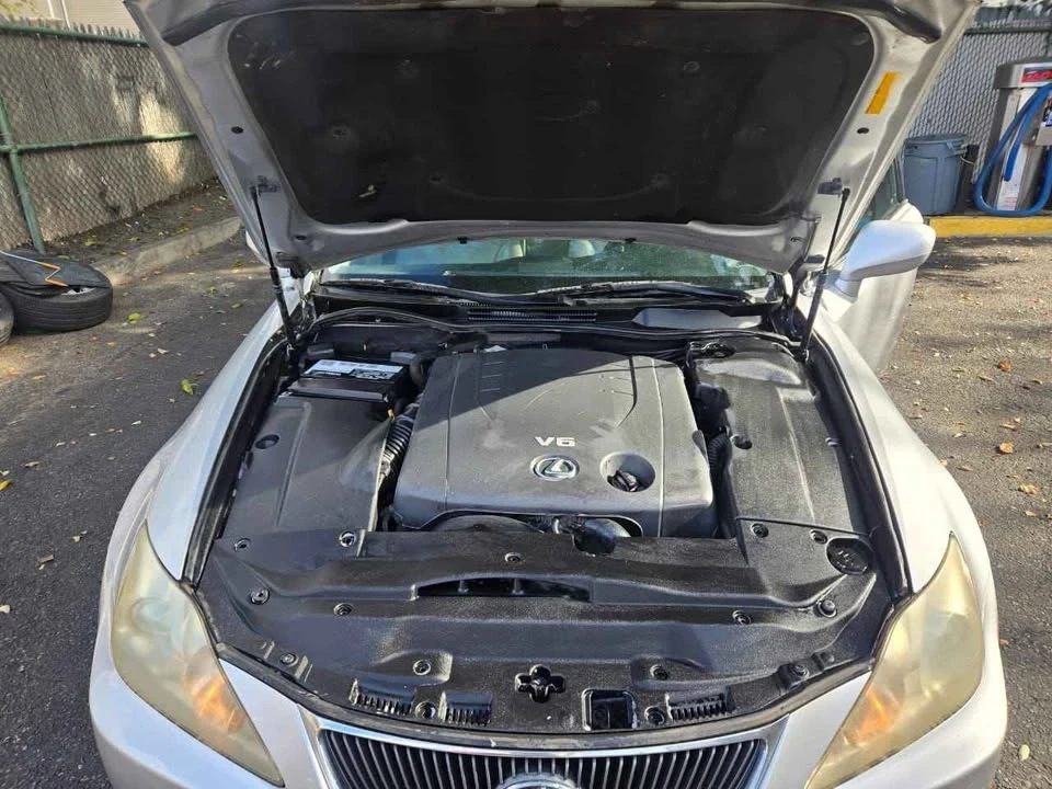 2006 Lexus IS 2nd Gen - Image 4 of 13