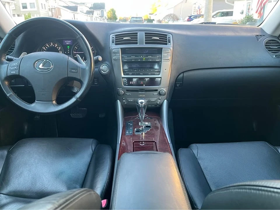 2006 Lexus IS 2nd Gen - Image 13 of 20