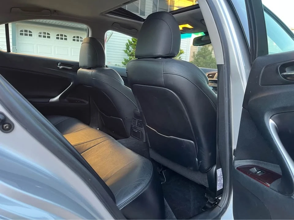 2006 Lexus IS 2nd Gen - Image 9 of 20