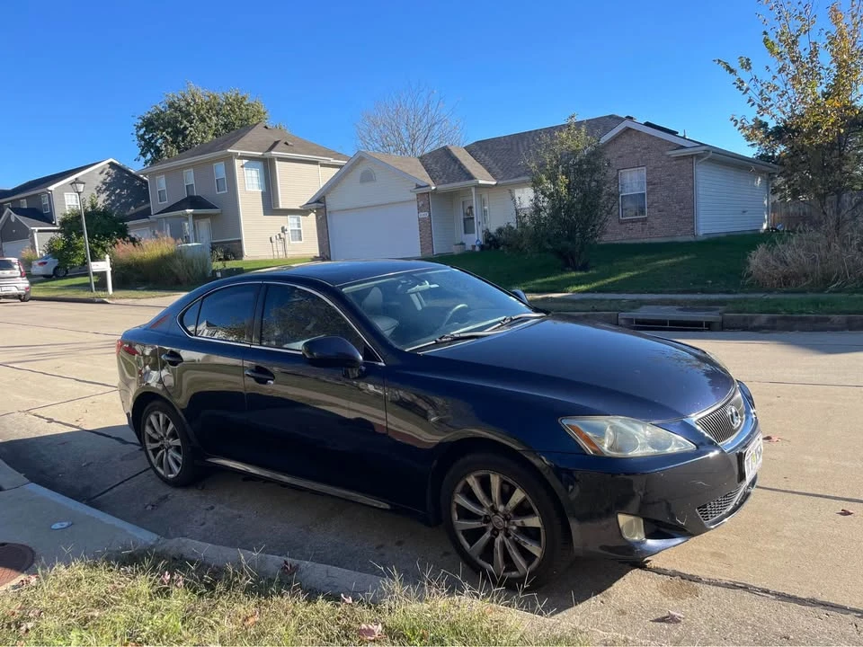 2006 Lexus IS 2nd Gen - Image 2 of 4