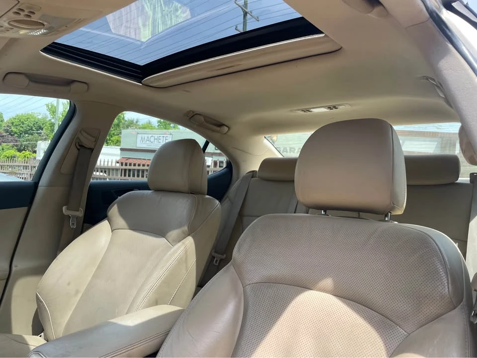 2006 Lexus IS 2nd Gen - Image 5 of 10