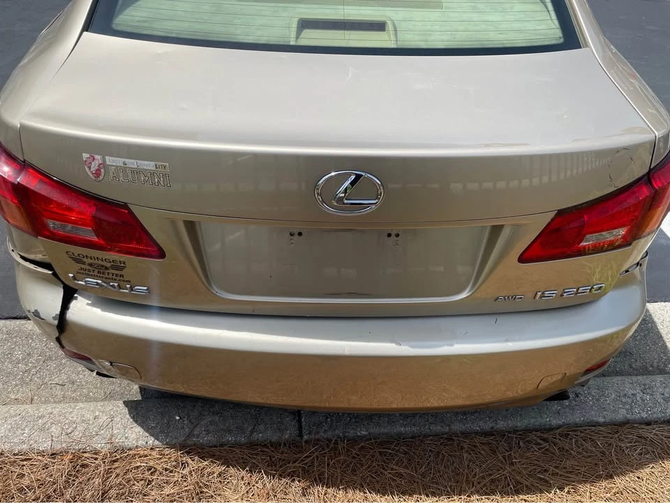 2006 Lexus IS 2nd Gen - Image 4 of 10