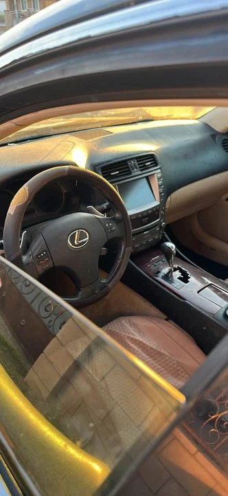 2006 Lexus IS 2nd Gen - Image 6 of 6