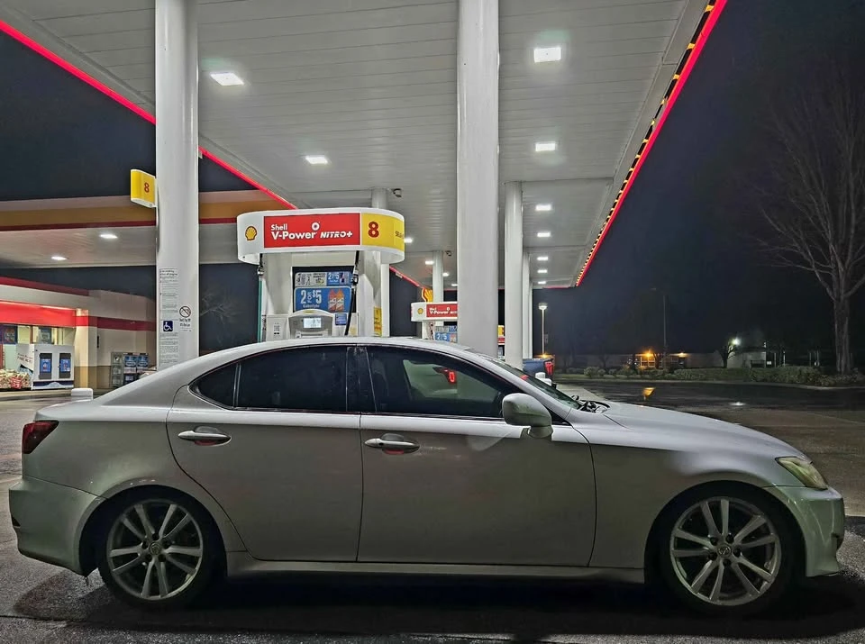 2006 Lexus IS 2nd Gen - Image 3 of 16