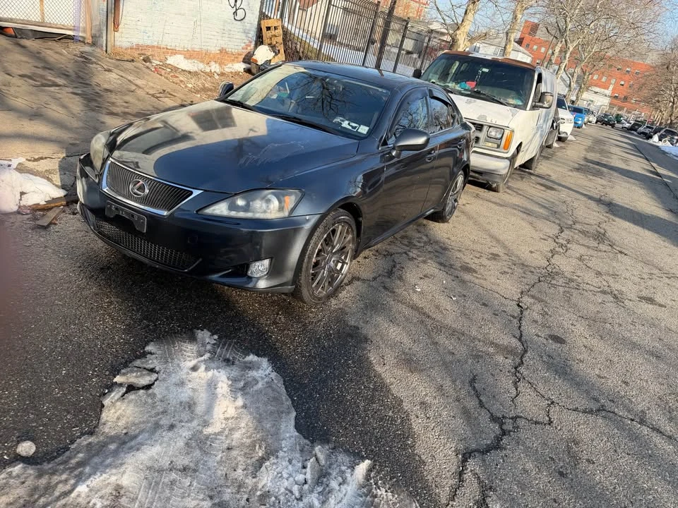 2006 Lexus IS 2nd Gen - Image 2 of 10
