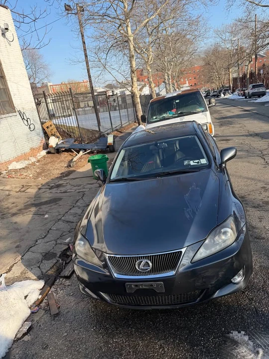2006 Lexus IS 2nd Gen - Image 3 of 10