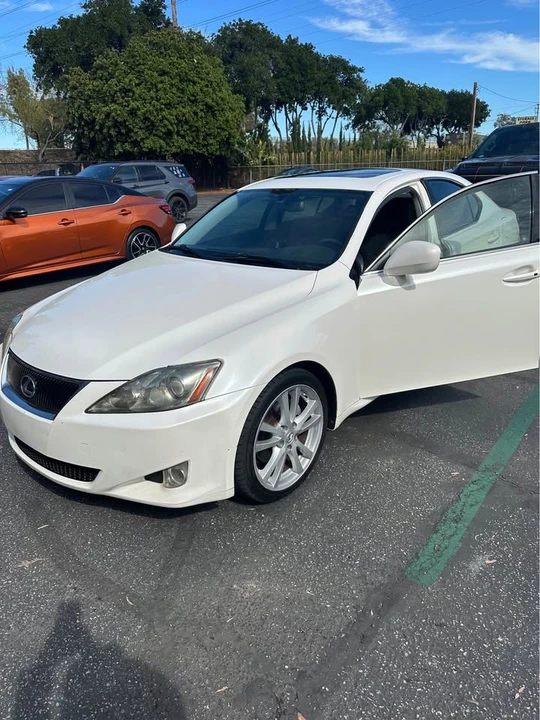 2006 Lexus IS 2nd Gen - Image 2 of 8
