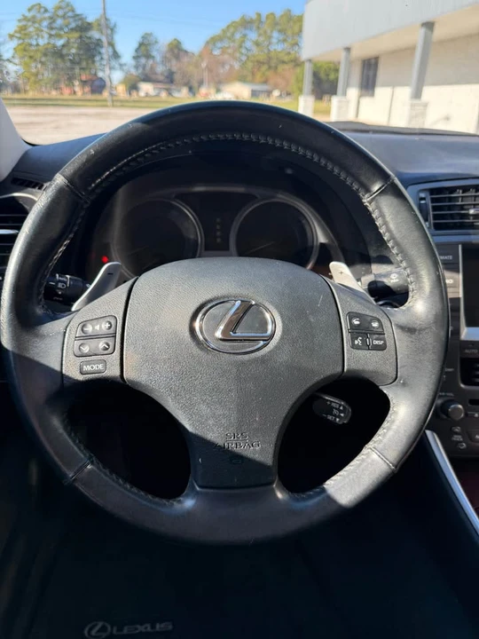 2006 Lexus IS 2nd Gen - Image 10 of 19