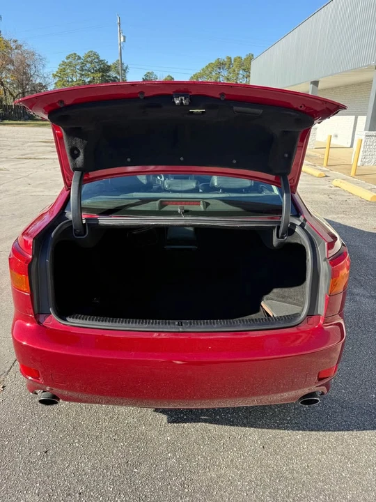 2006 Lexus IS 2nd Gen - Image 17 of 19