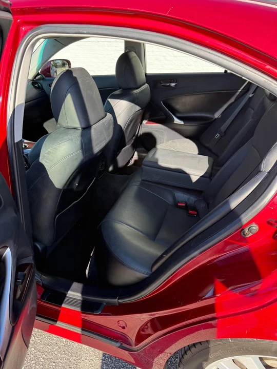 2006 Lexus IS 2nd Gen - Image 16 of 19