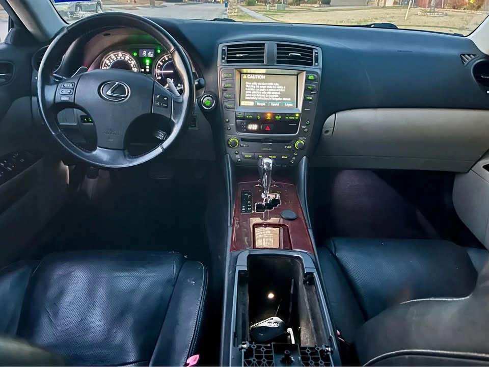 2006 Lexus IS 2nd Gen - Image 15 of 18