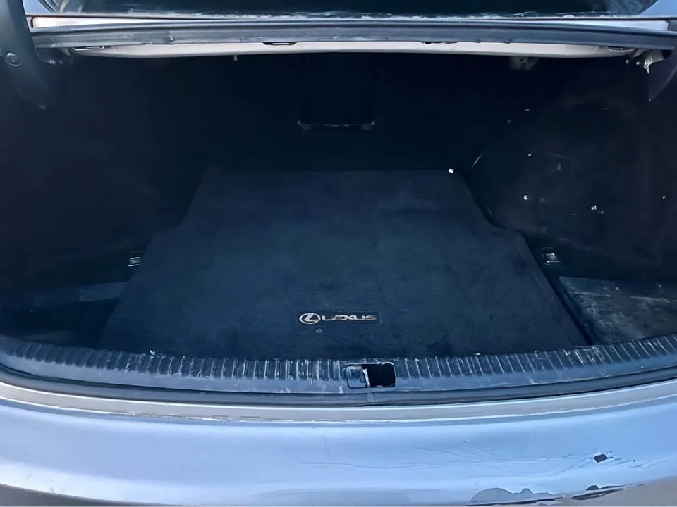 2006 Lexus IS 2nd Gen - Image 11 of 18