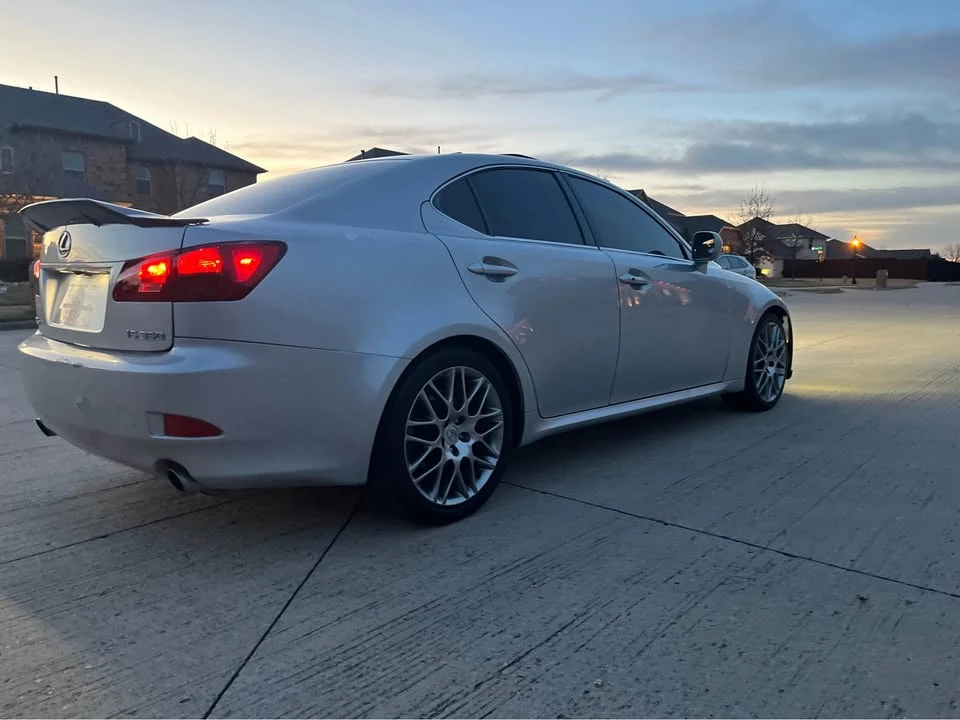 2006 Lexus IS 2nd Gen - Image 10 of 18
