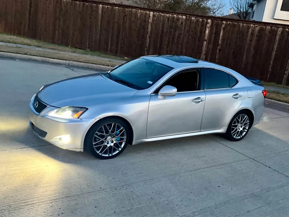 2006 Lexus IS 2nd Gen - Image 17 of 18