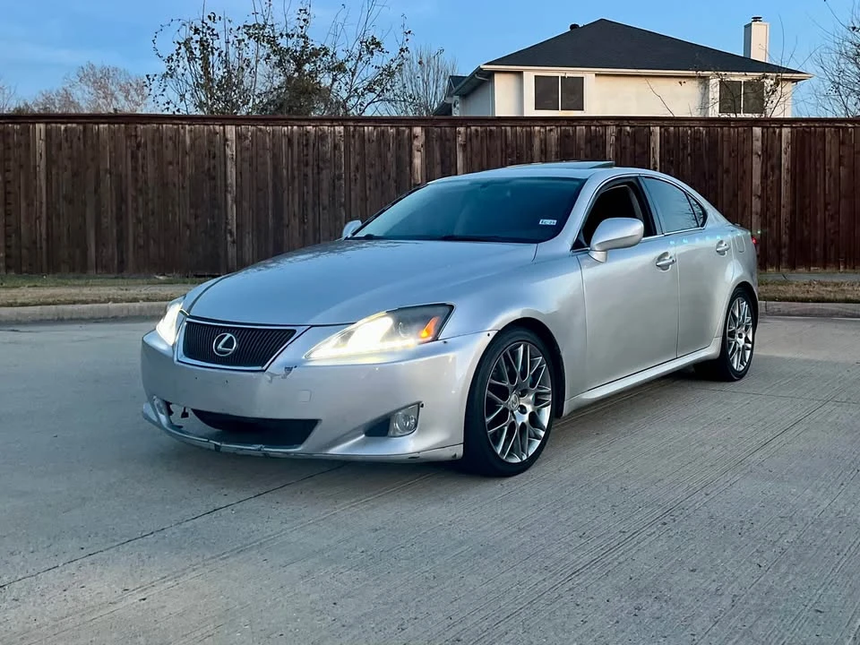 2006 Lexus IS 2nd Gen - Image 5 of 18