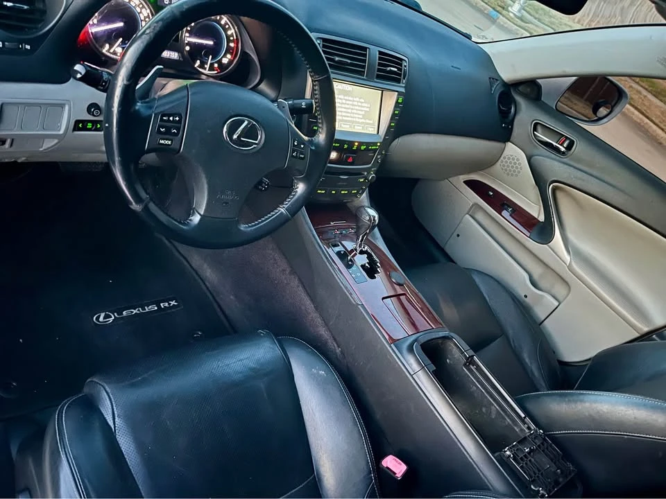2006 Lexus IS 2nd Gen - Image 12 of 18