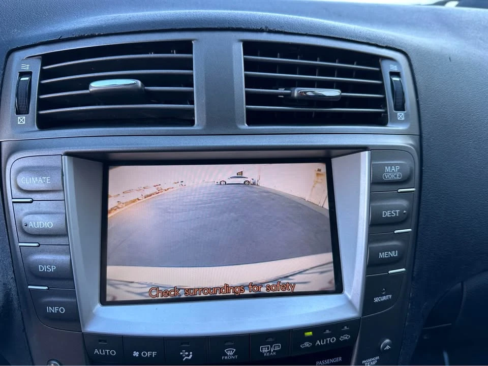 2006 Lexus IS 2nd Gen - Image 13 of 16