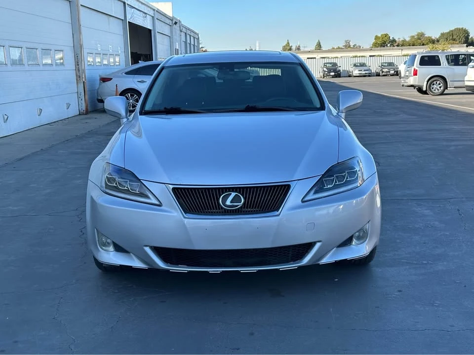 2006 Lexus IS 2nd Gen - Image 3 of 16
