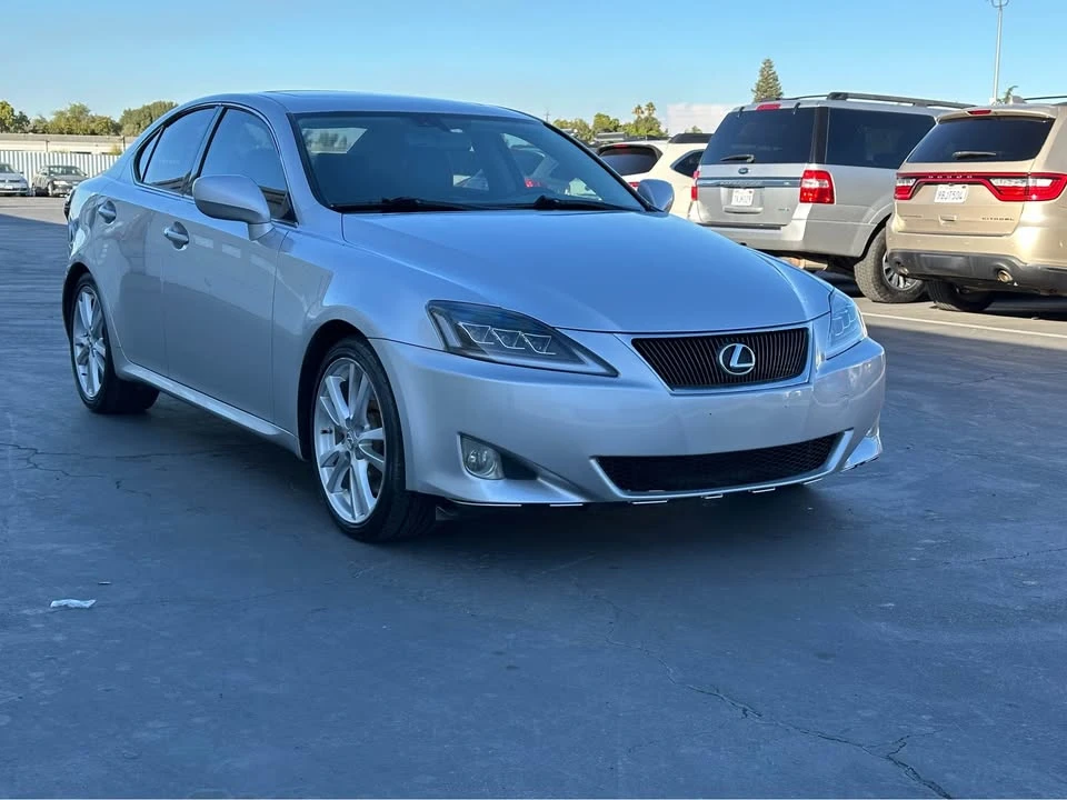 2006 Lexus IS 2nd Gen - Image 2 of 16
