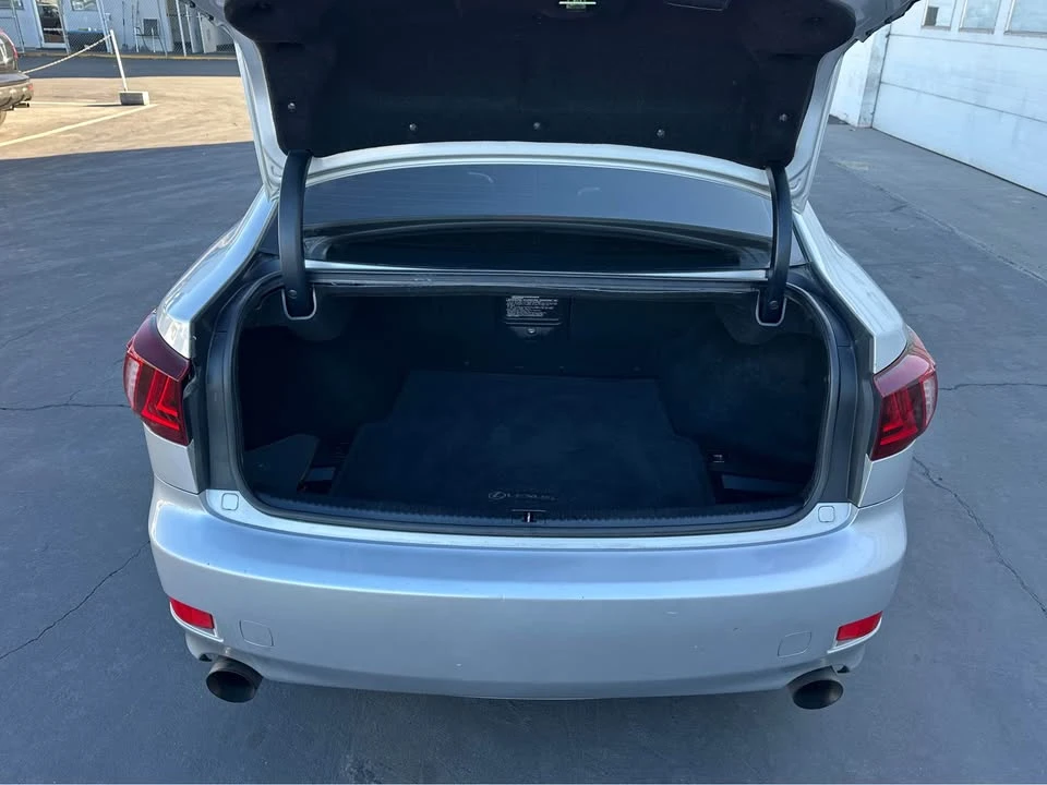 2006 Lexus IS 2nd Gen - Image 15 of 16