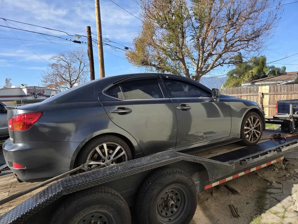 2006 Lexus IS 2nd Gen - Image 2 of 5