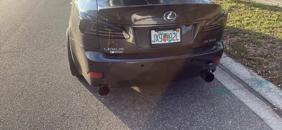 2006 Lexus IS 2nd Gen - Image 3 of 4