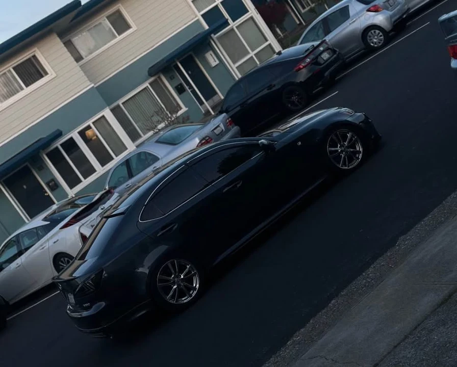 2006 Lexus IS 2nd Gen - Image 3 of 4