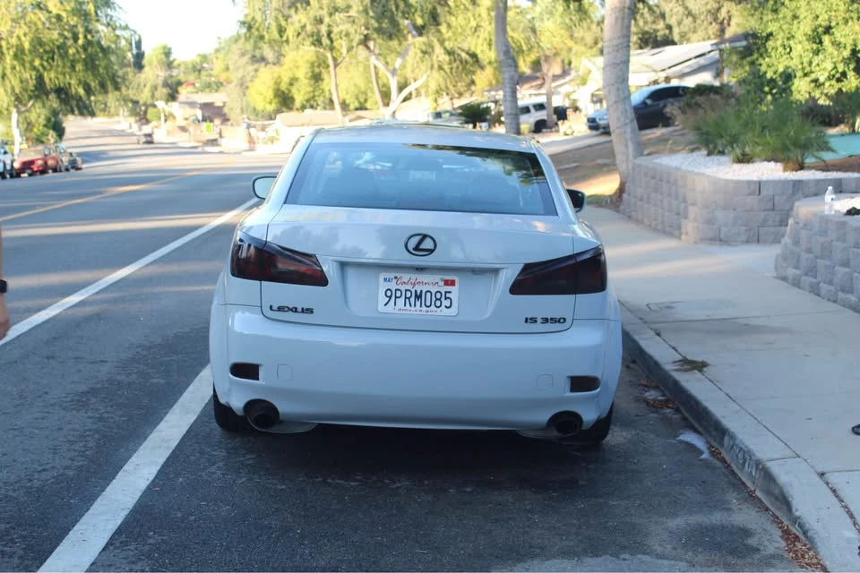 2006 Lexus IS 2nd Gen - Image 2 of 11