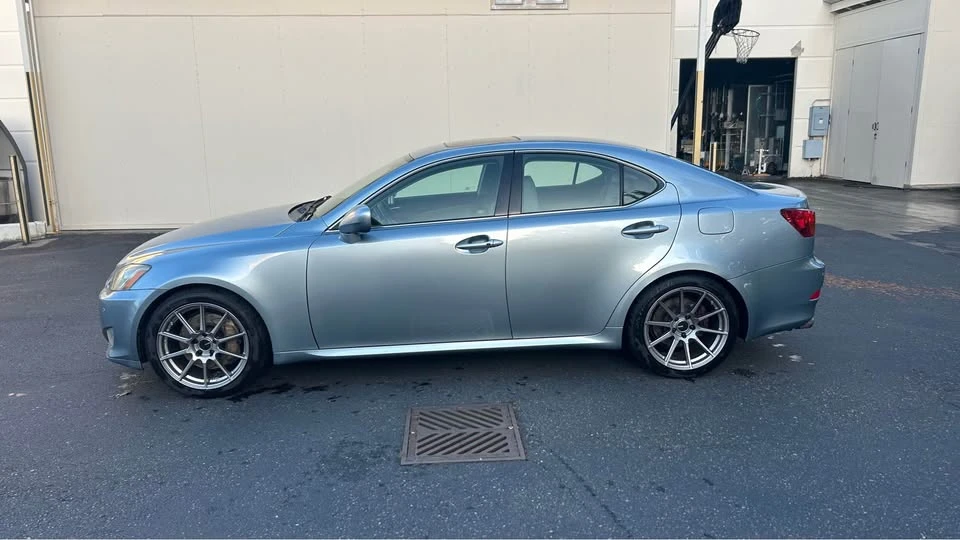 2006 Lexus IS 2nd Gen - Image 3 of 12