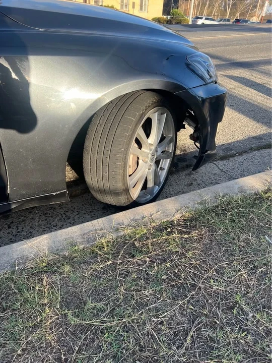 2006 Lexus IS 2nd Gen - Image 10 of 14