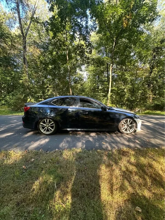 2006 Lexus IS 2nd Gen - Image 2 of 9