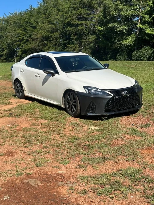 2006 Lexus IS 2nd Gen - Image 2 of 2