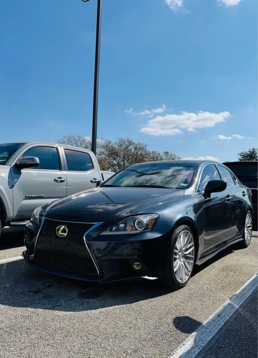 2006 Lexus IS 2nd Gen - Image 3 of 8