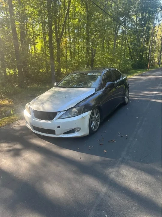 2006 Lexus IS 2nd Gen - Image 8 of 9